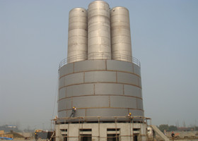 液化天然氣子母罐